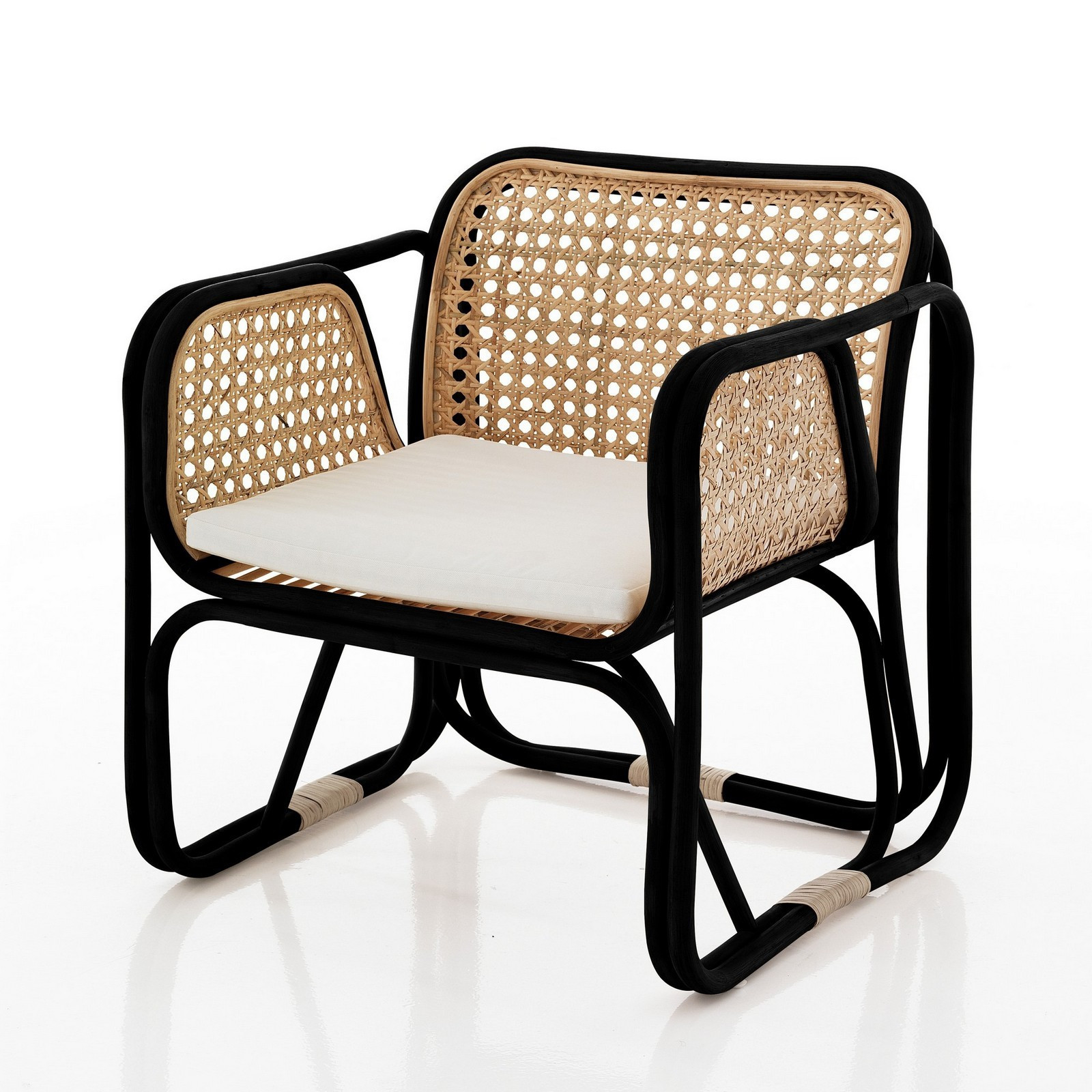 Poltroncina VIENNA in rattan cm L68 P68 H76 adatta Interno / Esterno