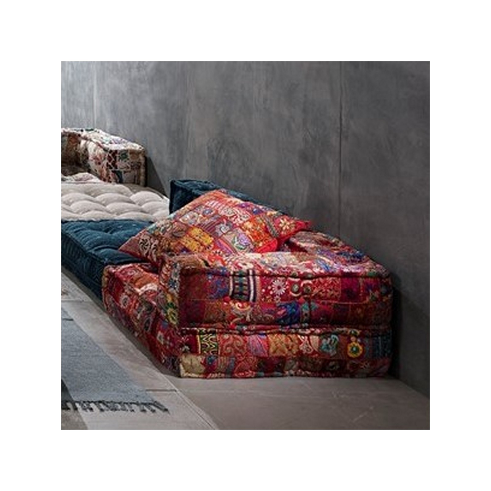 Elemento Angolare Kamar Red Patch rivestimento Cotone 100% patchwork Rosso, 80x80xh40 cm