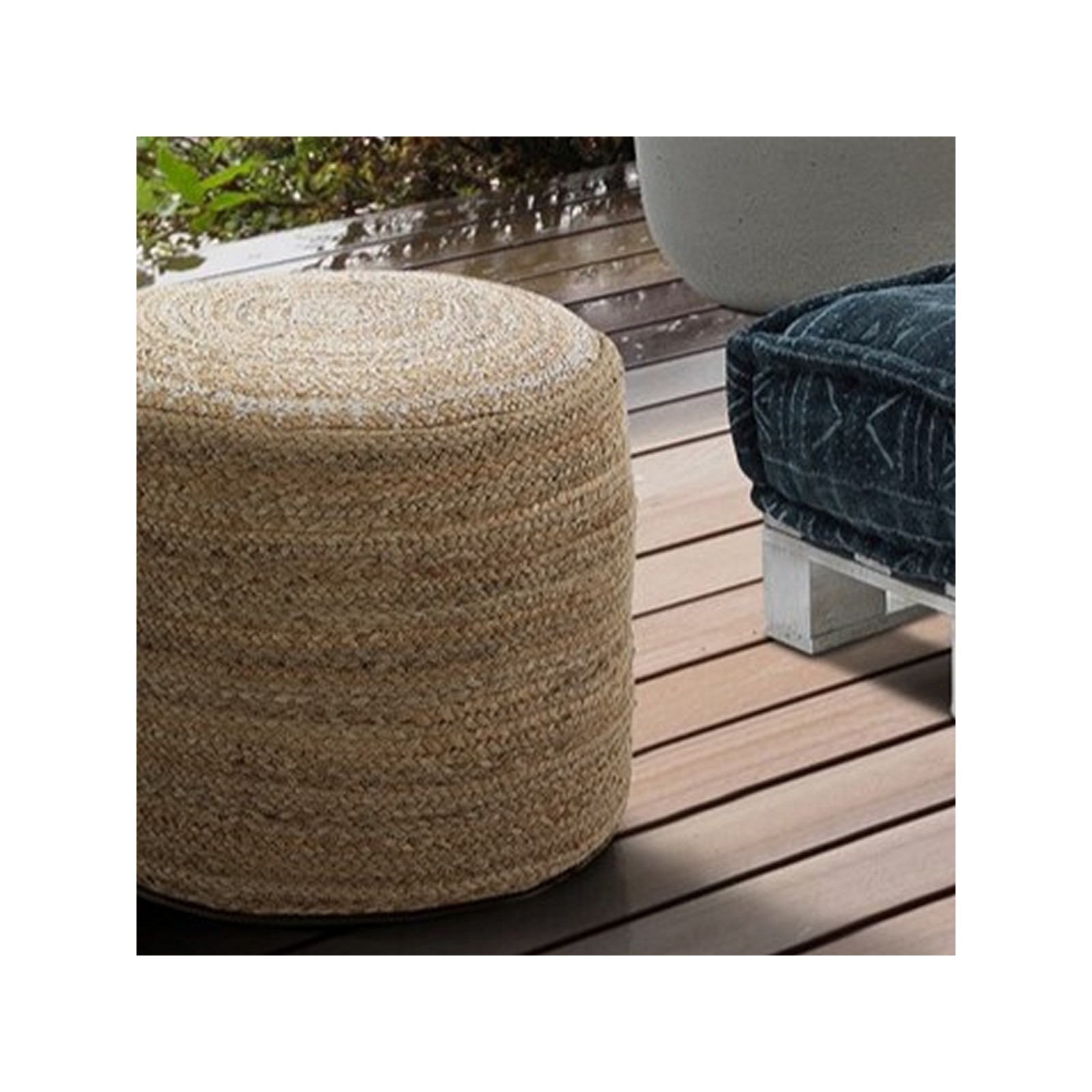 Pouf Juta Andrea in juta intrecciata colore naturale, d45xh40 cm Pouf Juta Andrea in juta intrecciata colore naturale, d45xh40 cm