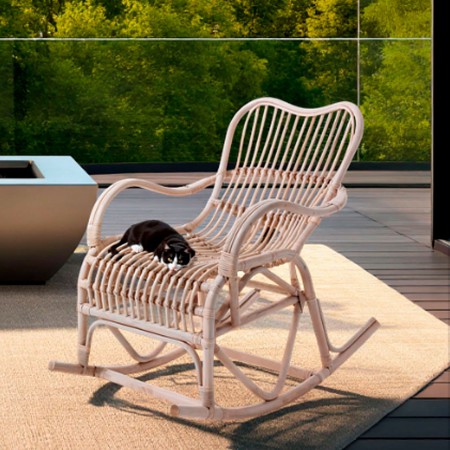 Sedia a Dondolo Pina in Rattan sbiancato per interno/esterno, 100x85xh85 cm
