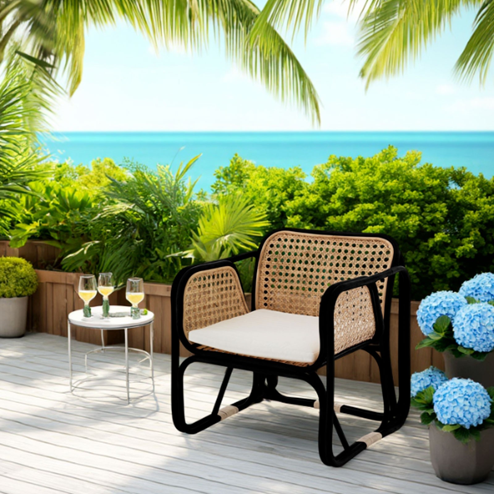 Poltroncina VIENNA in rattan  cm L68  P68 H76 adatto per ambienti interni esterni