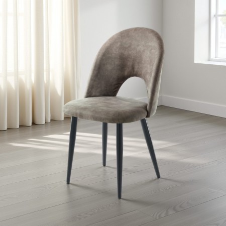 Sedia imbottita Poppy Old Grey in pelle sintetica effetto invecchiato Grigia e metallo Nero opaco, 48x54xh87 cm