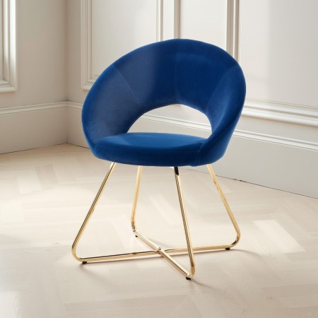 Sedia / Poltrona imbottita Edda Blue in microfibra effetto velluto Blu e metallo Oro lucido, 64x56xh82 cm
