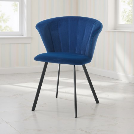 Sedia imbottita Aida Blue in microfibra effetto velluto Blu e metallo Nero opaco, 62x56xh79 cm