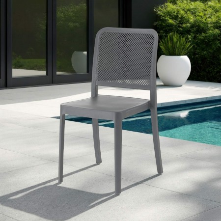 Sedia Interno Esterno Rakele Grey Polipropilene Grigio Impilabile Resistente Agenti e Raggi UV, H.86 L.43 P.50 cm