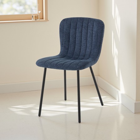Sedia SARAH BLU tessuto Blu struttura metallo Nero opaco H77 L43 P53