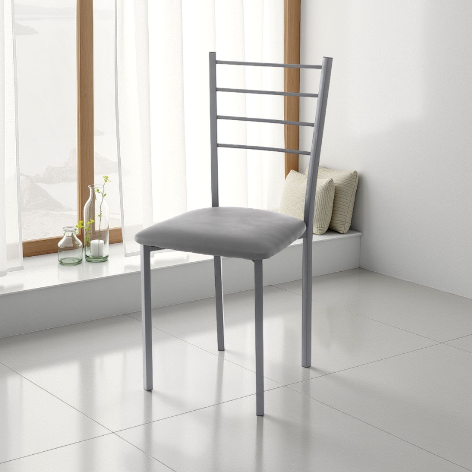 Set 4 Sedie Allison Grey in metallo con seduta imbottita e rivestita in pelle sintetica Grigia, 40x40xh88 cm