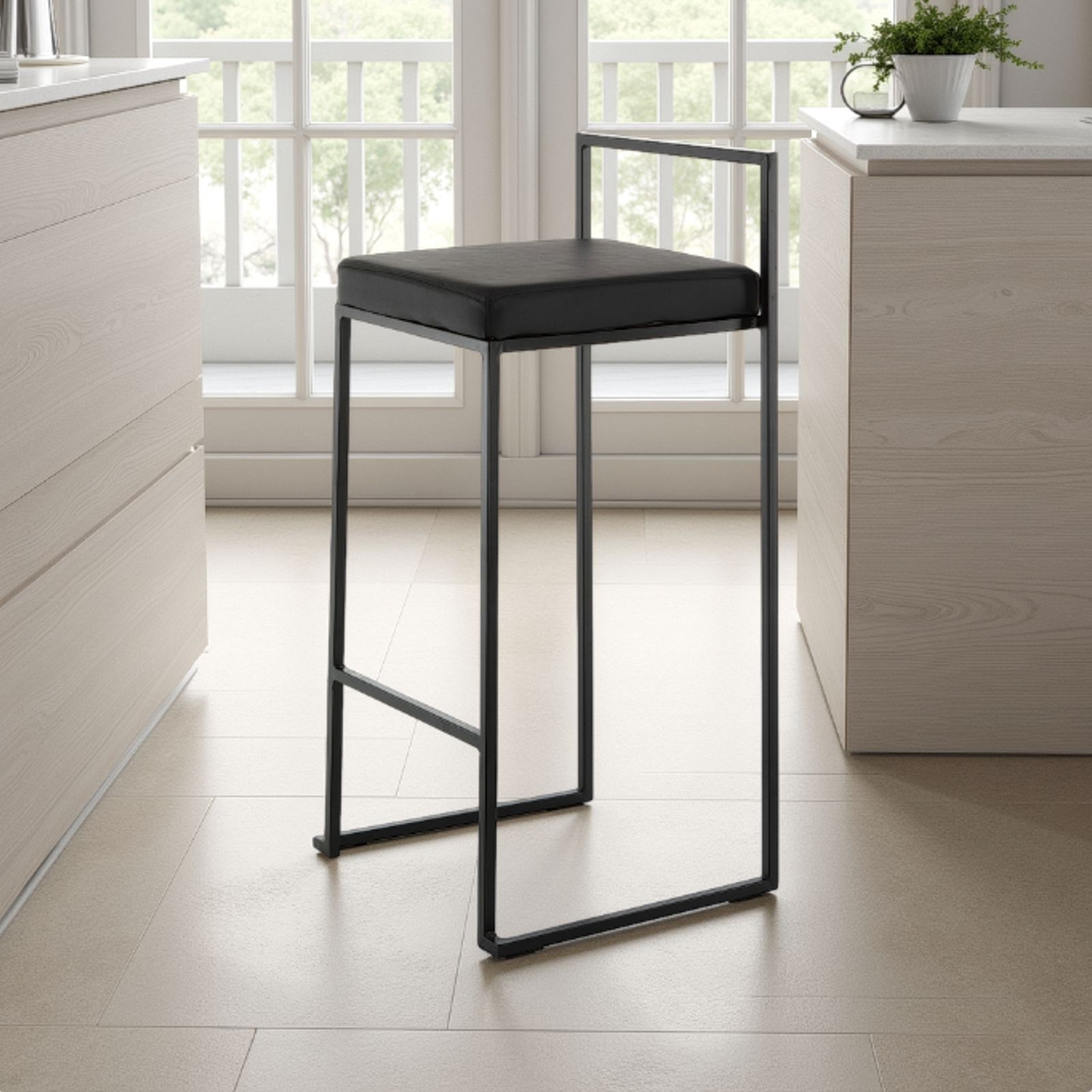 Sgabello Grace Black in pelle sintetica Nera e metallo verniciato Nero opaco, 41x41xh88 cm