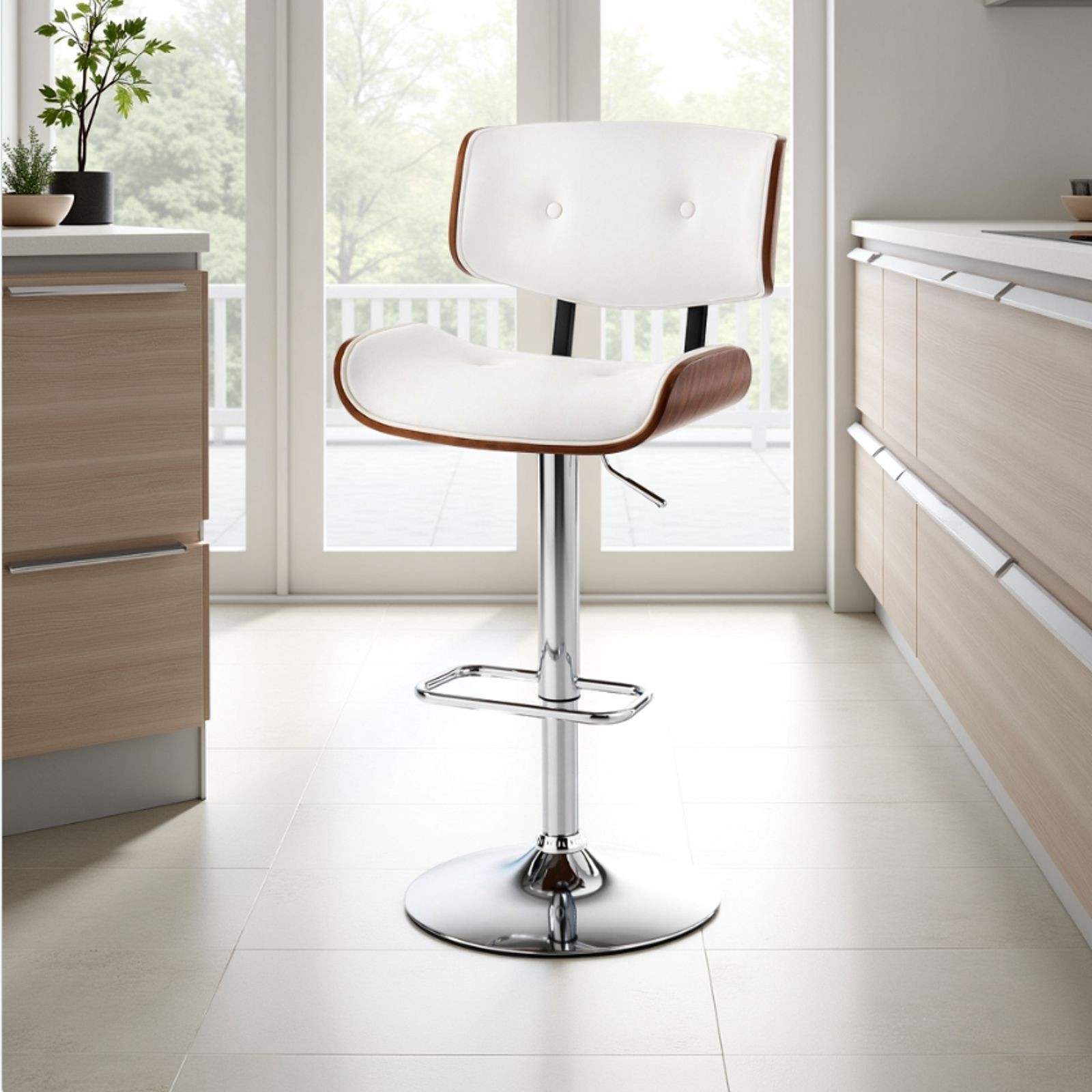 Sgabello Regolabile Patricia in pelle sintetica Bianca e finitura Noce, base in metallo cromato, 51x55xh95-115 cm