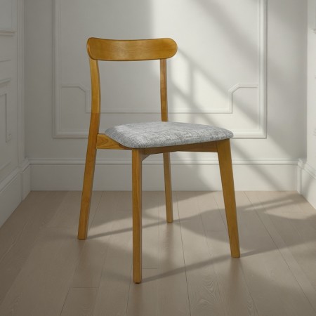 Sedia KISHA ROVERE legno massello finitura Rovere rivestita tessuto Grigio chiaro H78 L45 P51