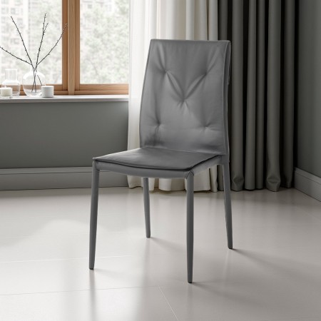 Sedia Anja Grey in pelle sintetica Grigia struttura acciaio, impilabile, 44x51xh91 cm