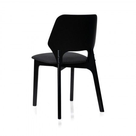 Sedia MAYRA LEGNO NERO in legno massello finitura Nero con seduta imbottita rivestita in tessuto Nero H84 L48 P55