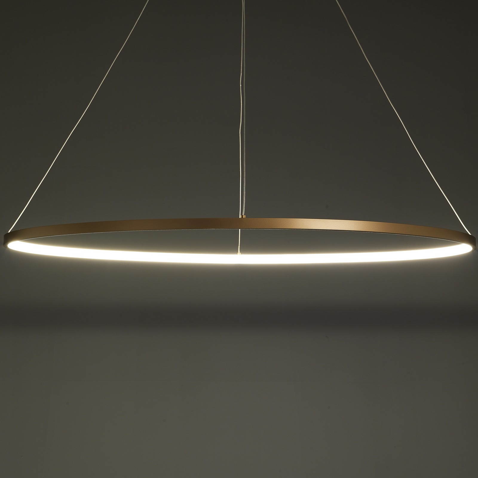 Lampadario LED Holes-D Gold in Allumino Oro opaco con filo regolabile, d 60/100 h92 cm