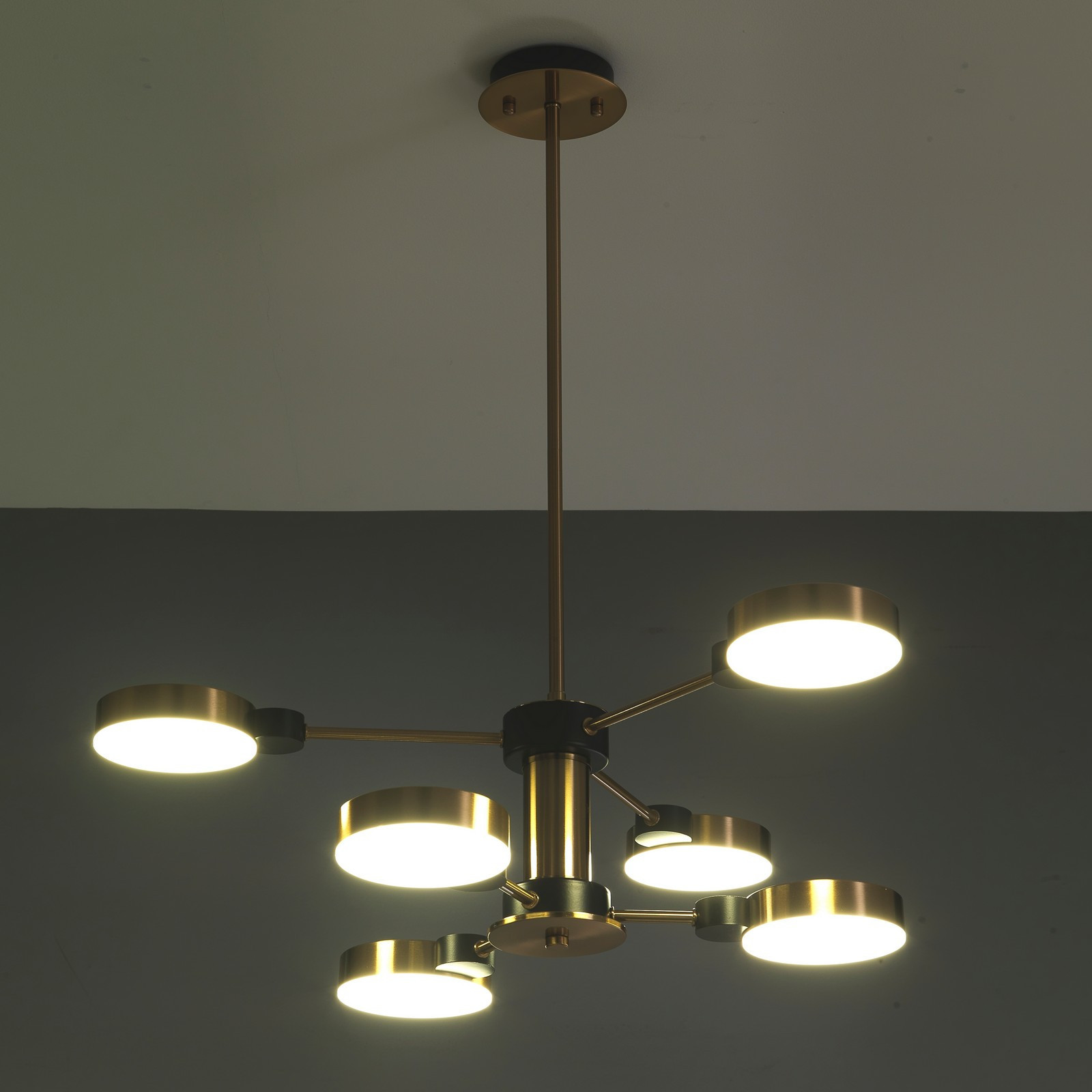 Lampadario LED Akos-A in Metallo verniciato Ottone, d60 h74 cm