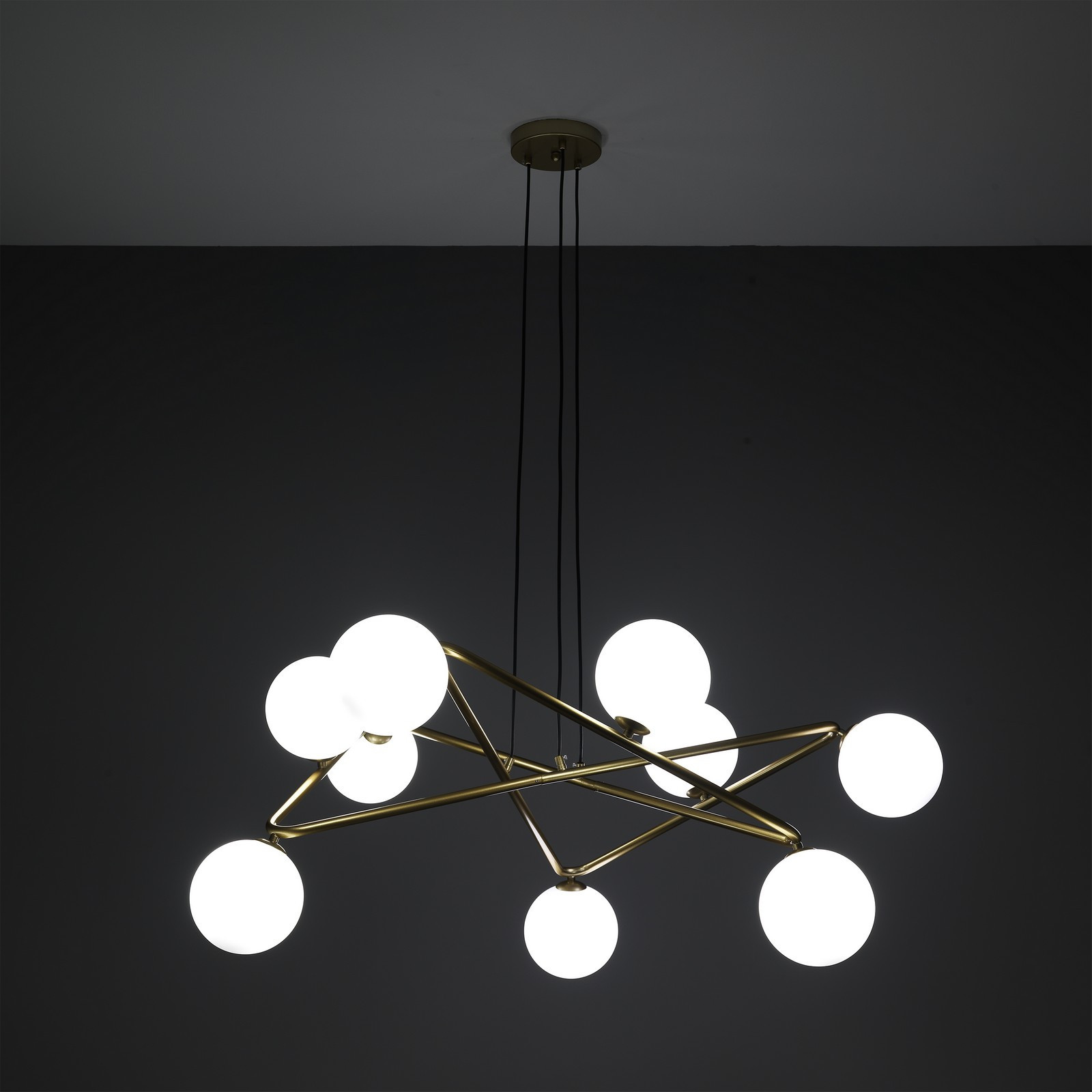 Lampadario Ross in Metallo verniciato Ottone opaco e sfere in Vetro Bianco opaco con cavo regolabile, 110x110 h43 cm