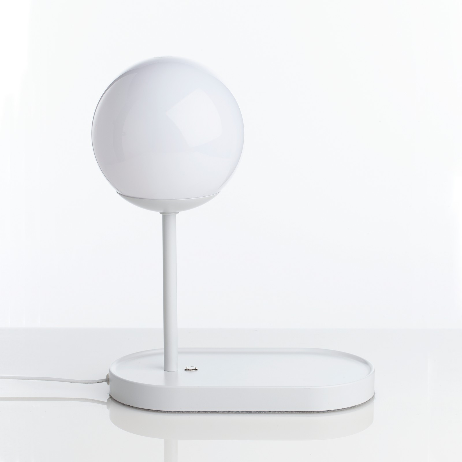 Lampada da Tavolo LED Gigo in Acciaio Bianco Opaco accensione Touch con presa USB, 26x14 h33 cm