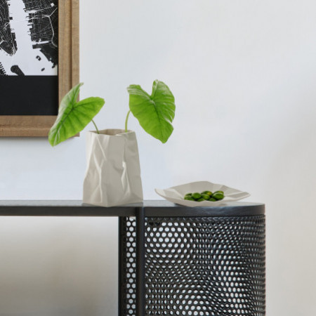 Centrotavola / svuotatasche KAOS ROUND BIG in ceramica colore bianco finitura opaca, 45x45x13 cm